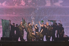 NCT 127 เปิดฉากทัวร์คอนเสิร์ตครั้งที่ 5 ที่กรุงโซลอย่างอลังการ ท่ามกลางผู้ชมกว่า 31,500 คน เตรียมมาสร้างความสนุกสุดร้อนแรงให้แฟนชาวไทย ในวันที่ 31 ตุลาคม - 1 พฤศจิกายนนี้ ซื้อบัตรได้ในร้าน 7-Eleven ทุกสาขาทั่วประเทศ และเว็บไซต์ www.allticket.com